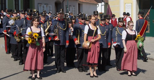 Einmarschieren